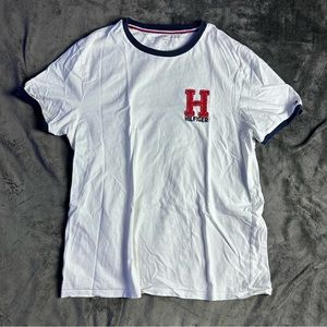 Tommy Hilfiger © “H For Hilfiger” Logo Tee